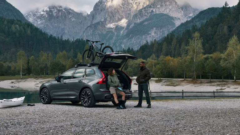 Volvo XC60 Plug-in Hybrid Ultra trên hành trình